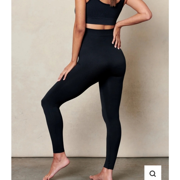 Maternity Belly Support Leggings - Picture 2 of 8